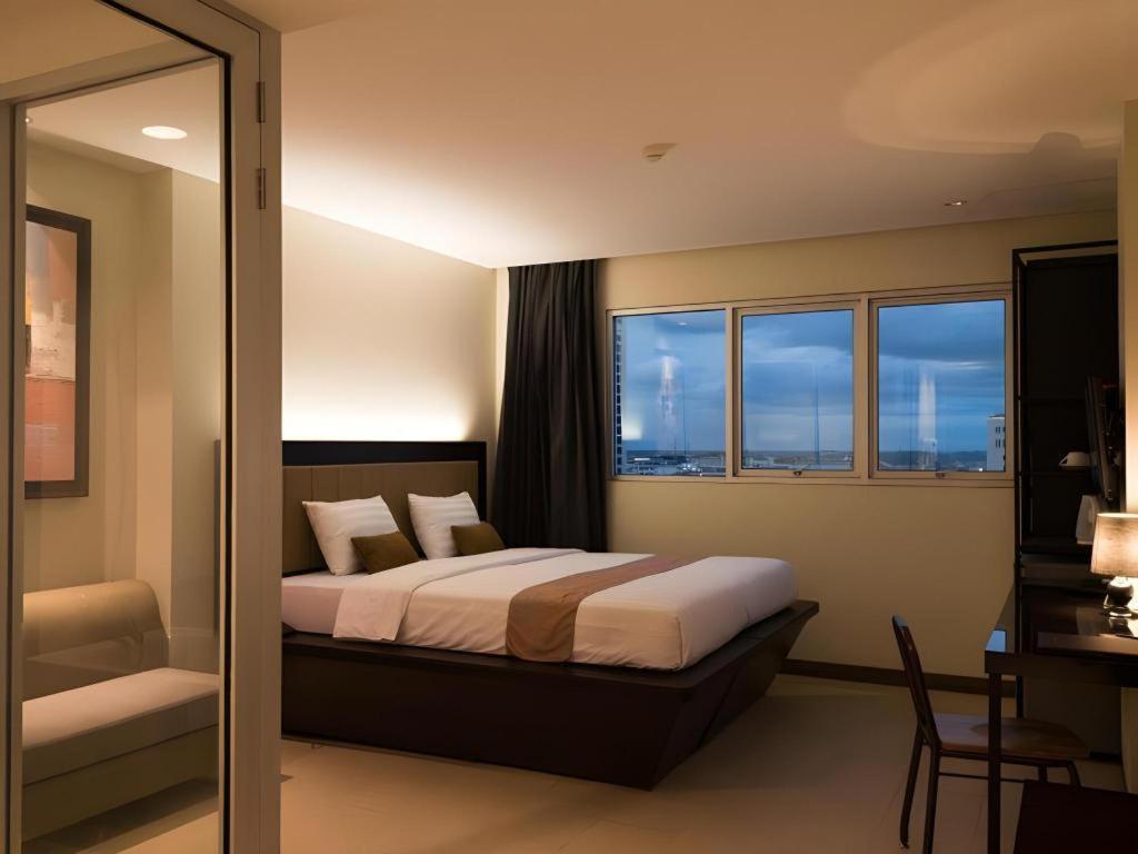 Gajahmada Avara Boutique Hotel Pontianak Exterior foto