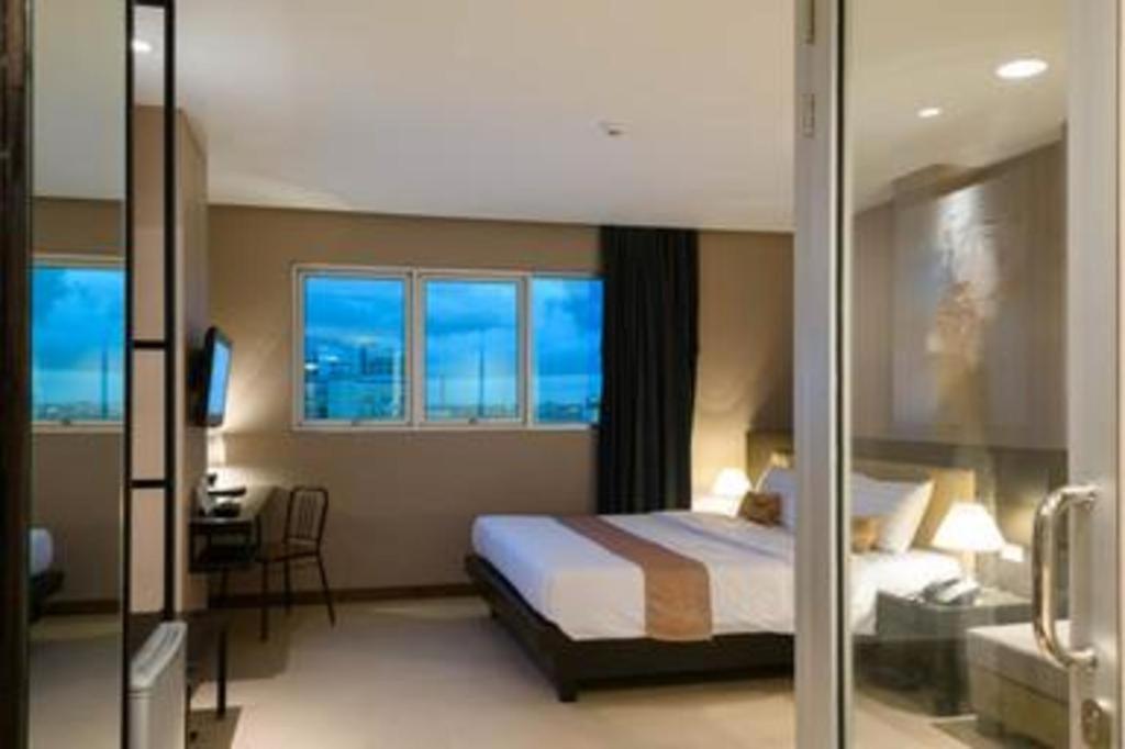Gajahmada Avara Boutique Hotel Pontianak Exterior foto